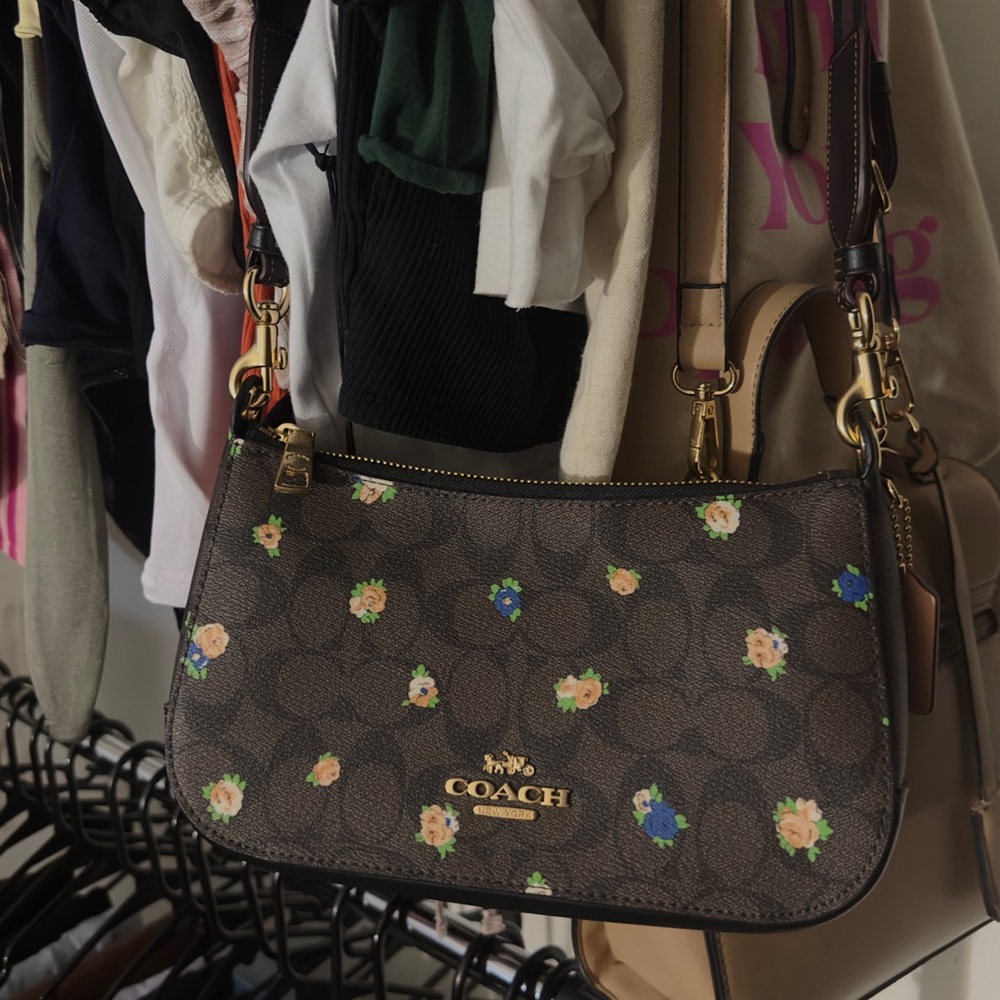 Never used Coach purse!